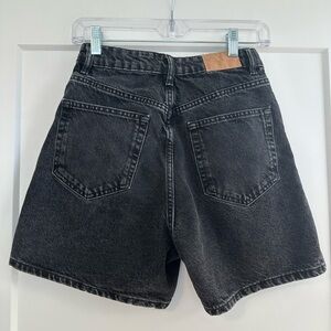 Zara Woman’s black high rise mom jean shorts 100% cotton  size EUR 36 USA 4